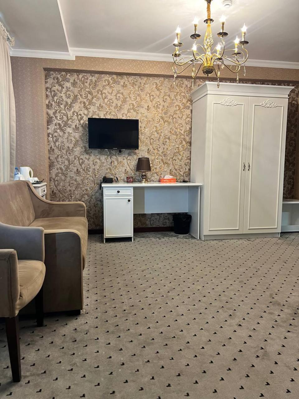 Orzu Hotel Namangan Luaran gambar
