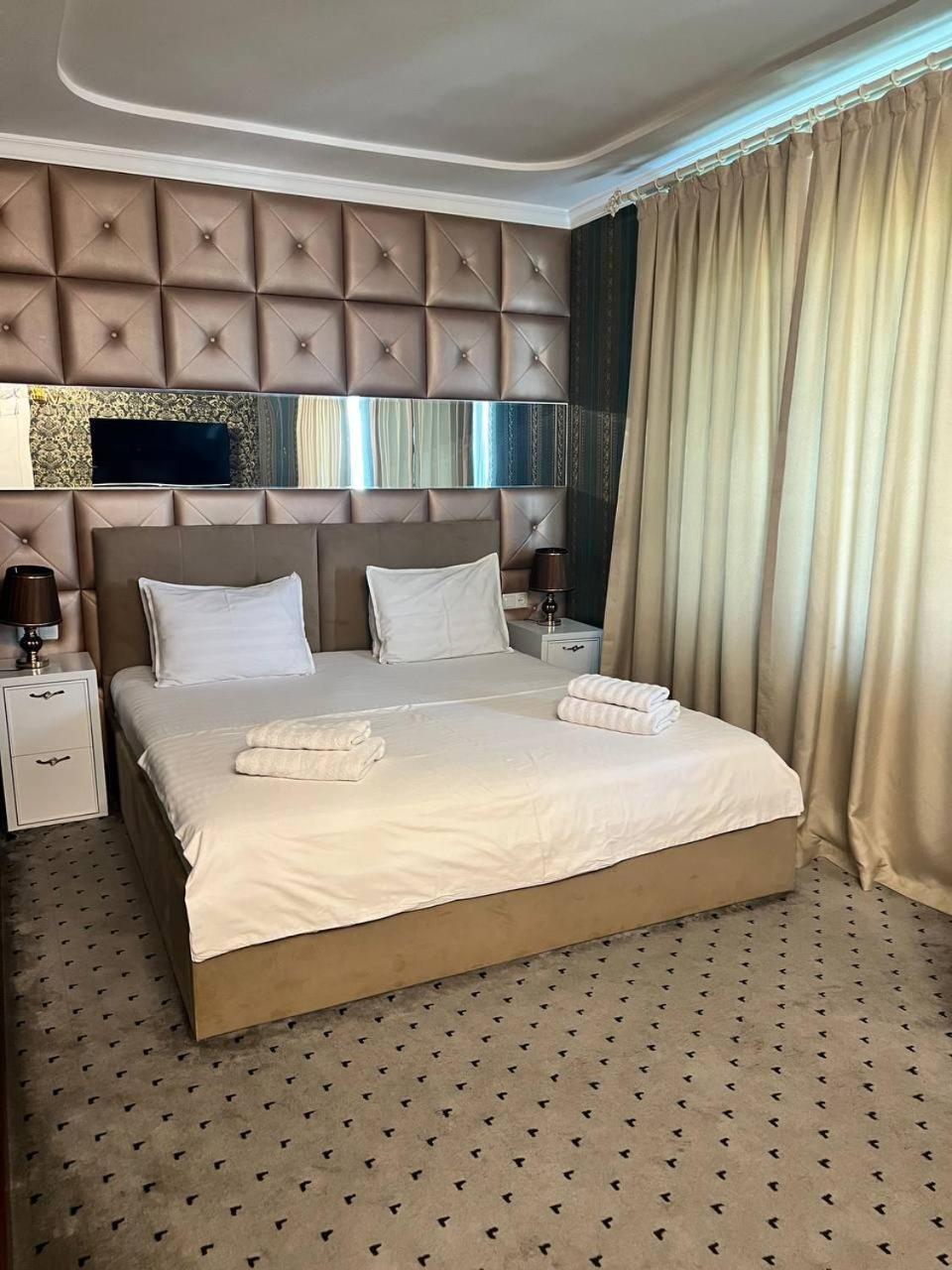 Orzu Hotel Namangan Luaran gambar
